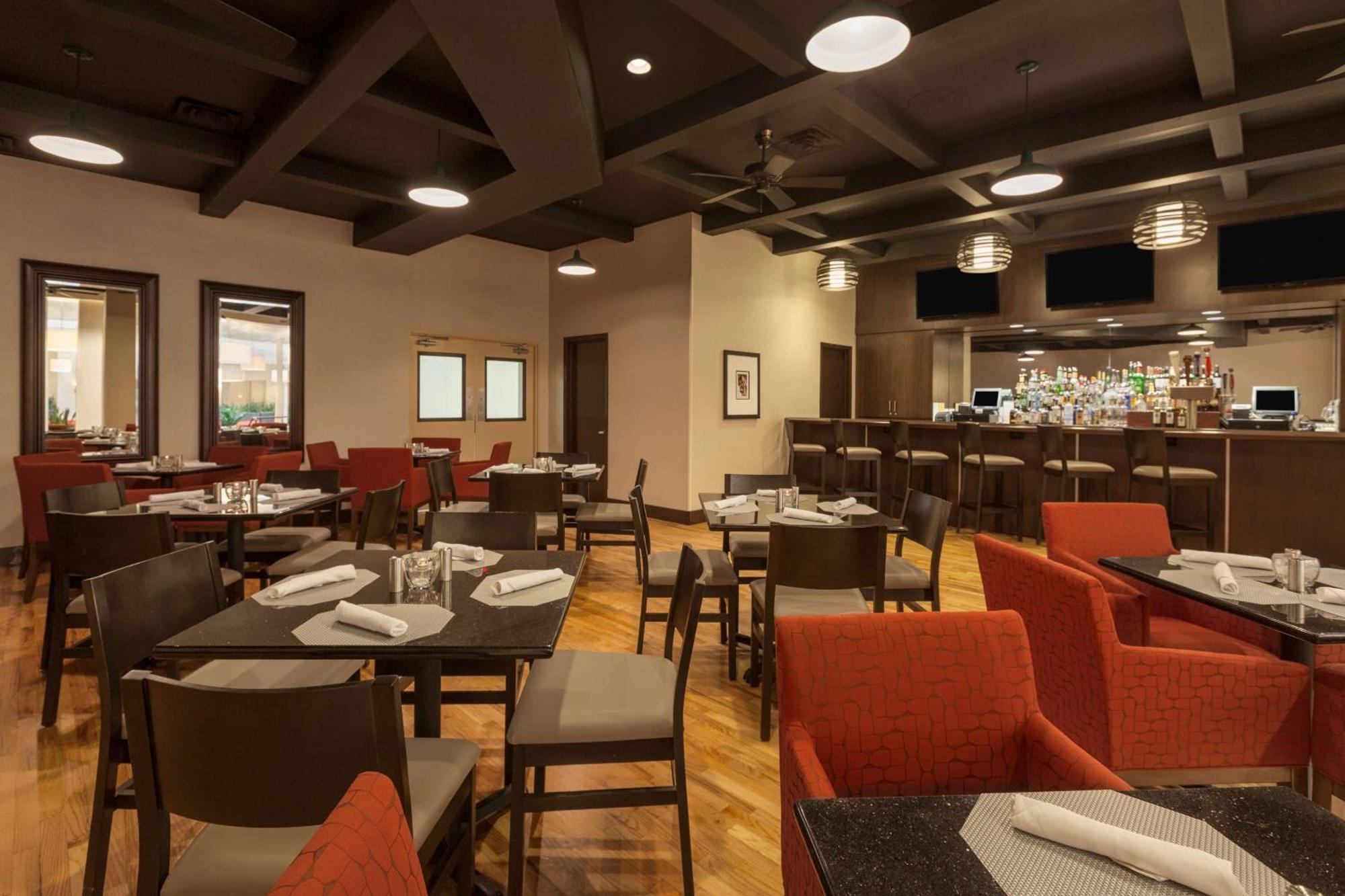 Embassy Suites Baton Rouge Kültér fotó