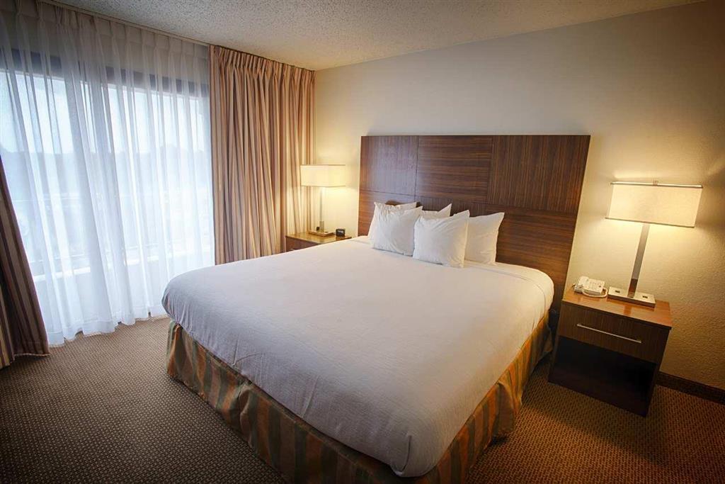 Embassy Suites Baton Rouge Szoba fotó