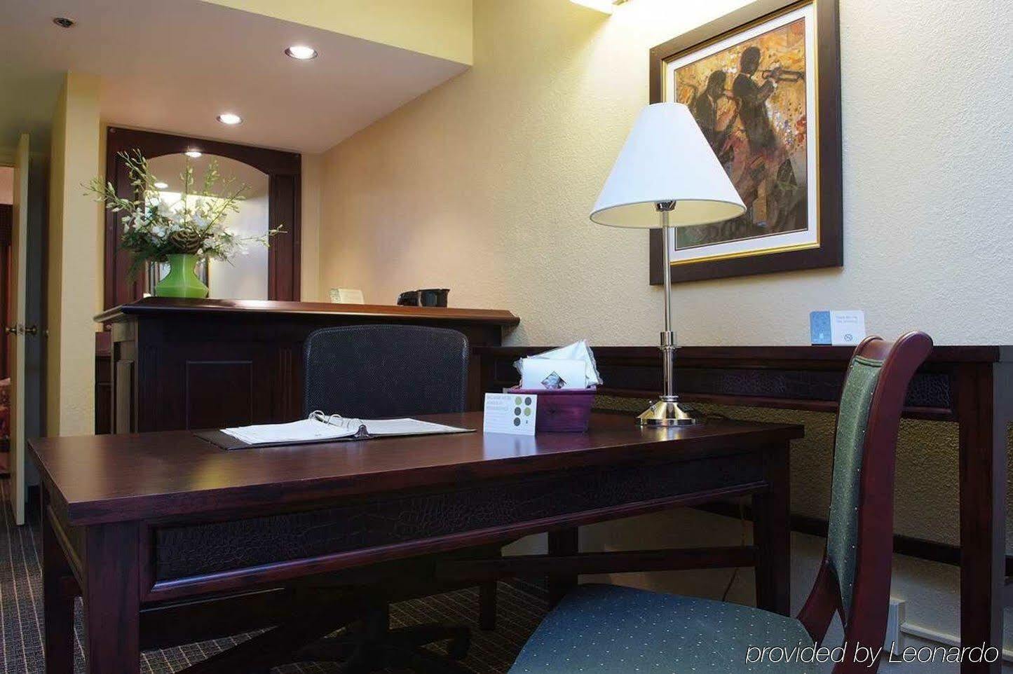 Embassy Suites Baton Rouge Kültér fotó